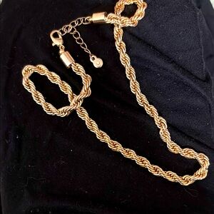 Elegant Gold Rope Chain Bracelet